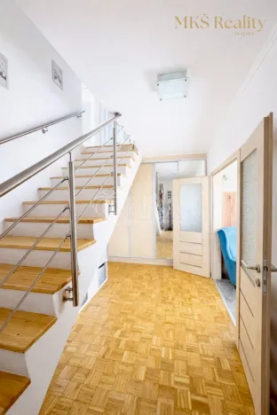 Prodej bytu 4+kk, Praha, V Štíhlách, 80 m2