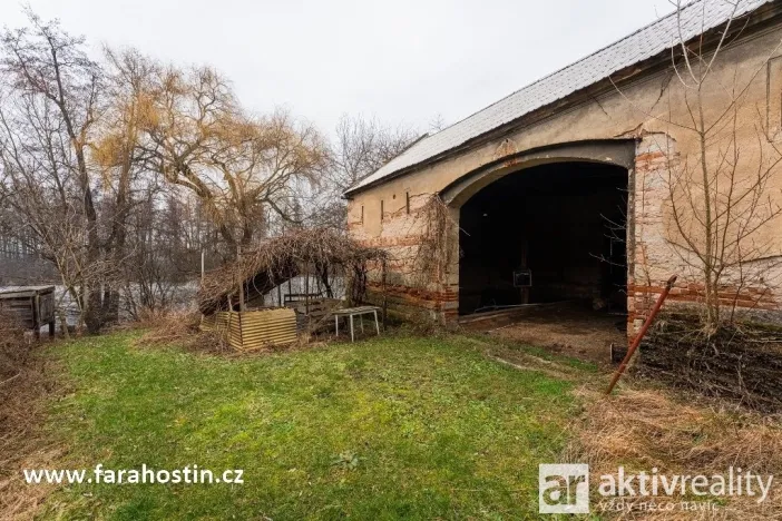Prodej rodinného domu, Hostín u Vojkovic, 420 m2