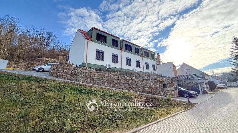 Prodej bytu 4+kk, Hluboké Mašůvky, 89 m2