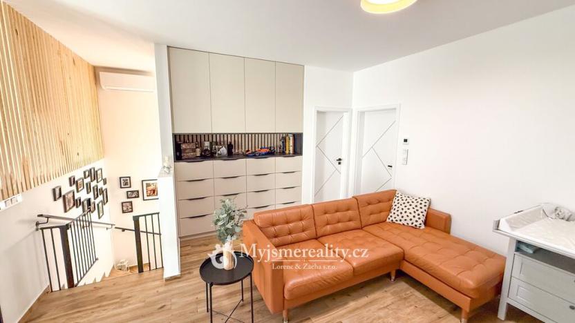 Prodej bytu 4+kk, Hluboké Mašůvky, 89 m2