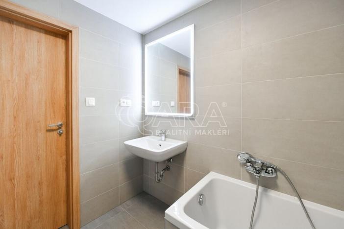 Pronájem bytu 2+kk, Praha - Uhříněves, Karla Guta, 58 m2