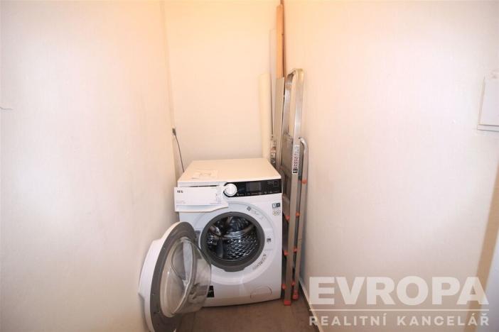 Pronájem bytu 2+1, Praha - Vršovice, Jakutská, 42 m2