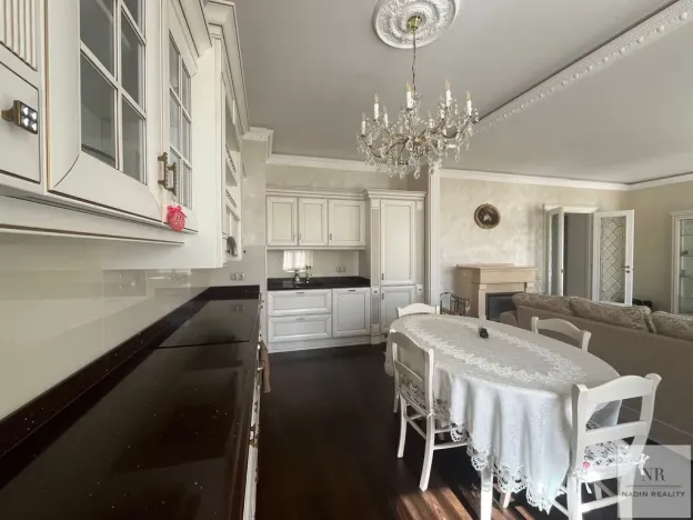 Prodej bytu 3+kk, Karlovy Vary, Zeyerova, 134 m2