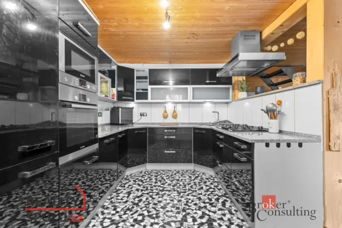 Prodej ubytování, Strážné, 650 m2