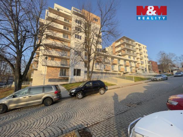 Pronájem bytu 1+kk, Zlín, Nad Stráněmi, 33 m2