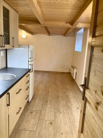 Pronájem bytu 1+kk, Praha - Smíchov, Plzeňská, 27 m2