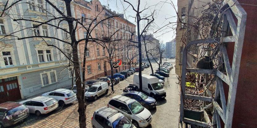 Pronájem bytu 2+1, Praha - Vršovice, Tolstého, 56 m2