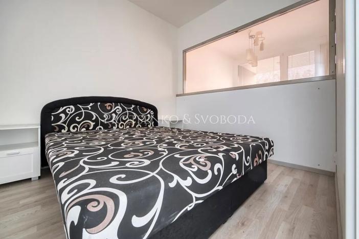 Pronájem bytu 2+kk, Praha - Vysočany, Za Krejcárkem, 49 m2