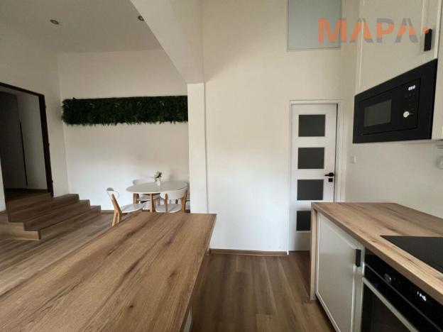 Pronájem bytu 2+kk, Chomutov, Revoluční, 55 m2