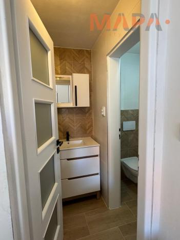 Pronájem bytu 2+kk, Chomutov, Revoluční, 55 m2