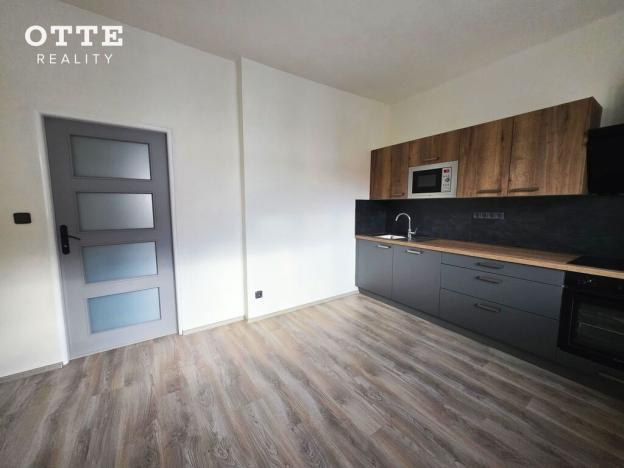 Pronájem bytu 3+1, Plzeň, Cukrovarská, 85 m2