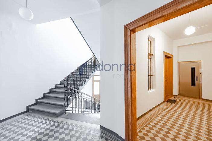 Pronájem bytu 1+1, Praha, Štěpánská, 46 m2