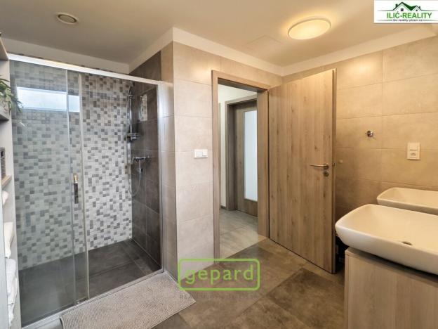 Pronájem bytu 3+kk, Plzeň, Na Roudné, 100 m2