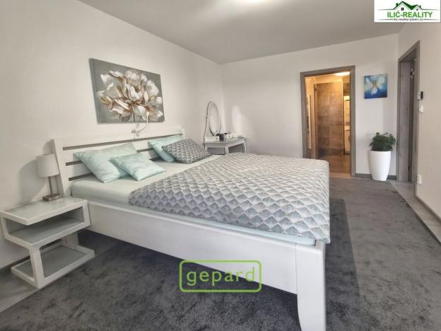 Pronájem bytu 3+kk, Plzeň, Na Roudné, 100 m2