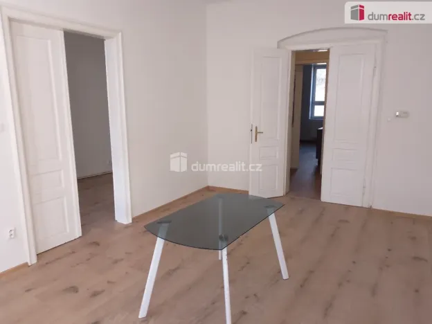 Pronájem komerční nemovitosti, Karlovy Vary - Rybáře, Sokolovská, 93 m2