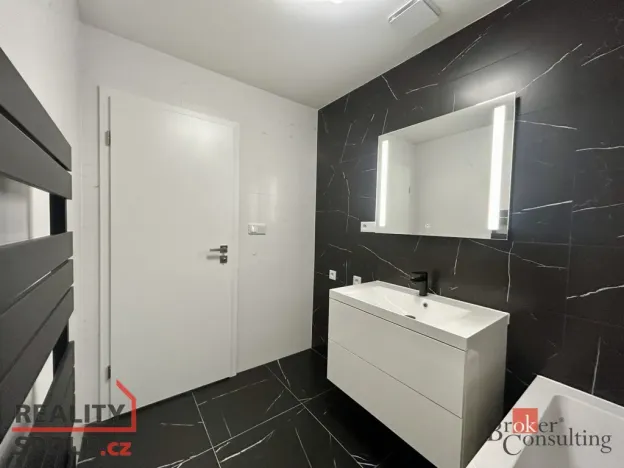 Pronájem bytu 2+kk, Plzeň - Jižní Předměstí, Železná, 75 m2