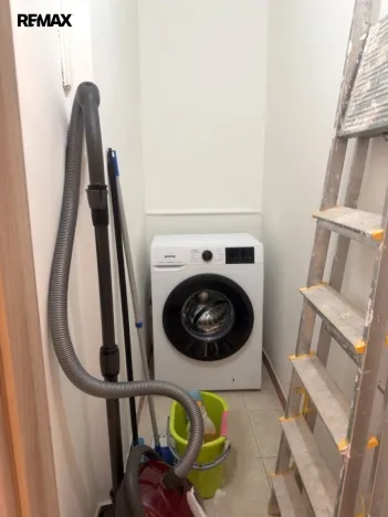 Pronájem bytu 2+1, Karlovy Vary, K. Čapka, 57 m2