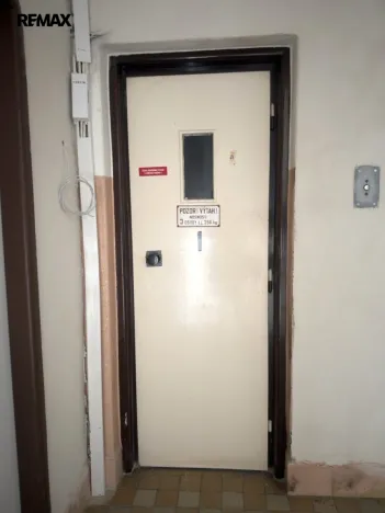 Pronájem bytu 2+1, Karlovy Vary, K. Čapka, 57 m2