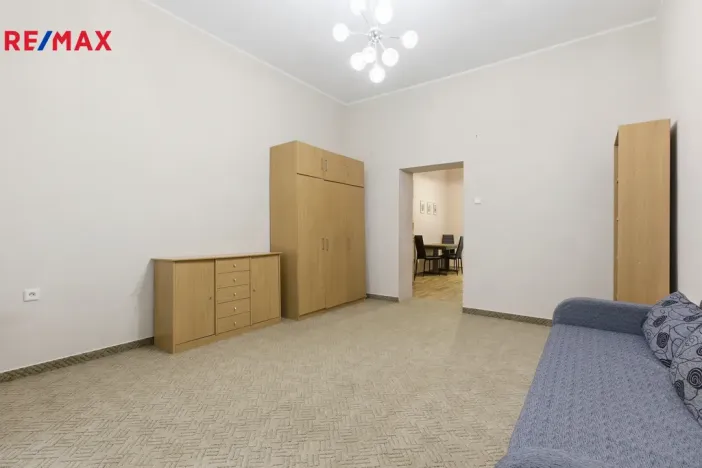 Prodej bytu 1+1, Karlovy Vary - Rybáře, Lad. Koubka, 34 m2