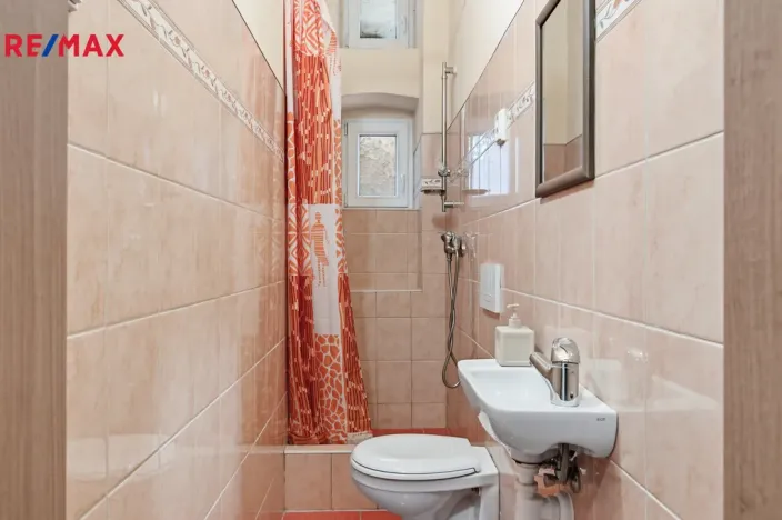 Prodej bytu 1+1, Karlovy Vary - Rybáře, Lad. Koubka, 34 m2