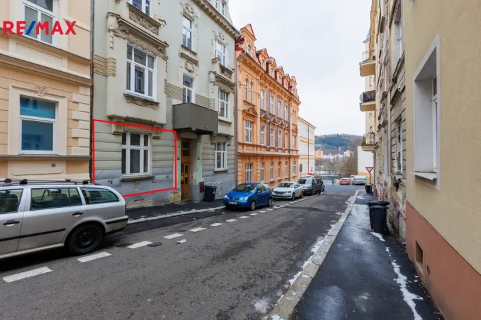 Prodej bytu 1+1, Karlovy Vary - Rybáře, Lad. Koubka, 34 m2