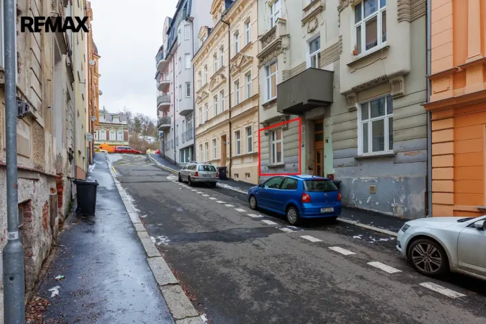 Prodej bytu 1+1, Karlovy Vary - Rybáře, Lad. Koubka, 34 m2