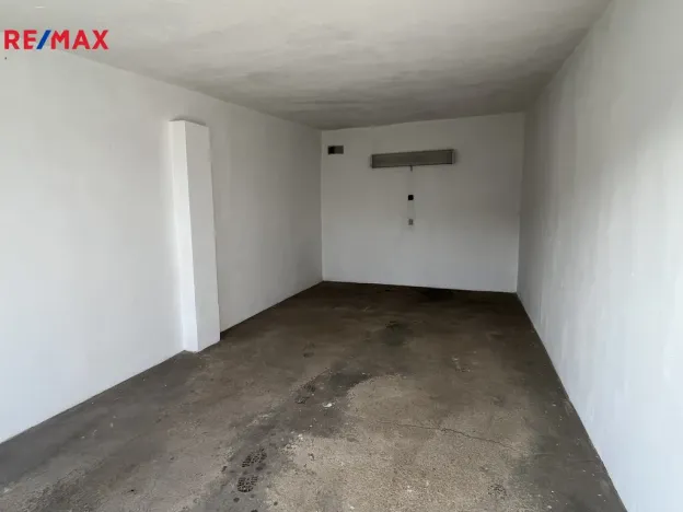 Pronájem garáže, Mníšek pod Brdy, 23 m2