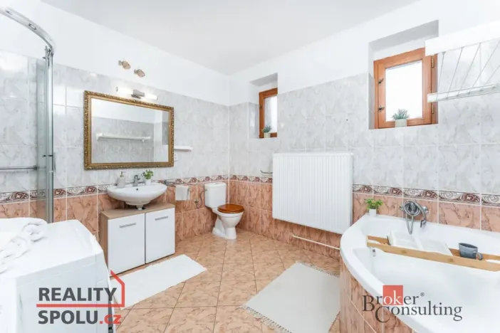 Prodej rodinného domu, Holice - Staré Holice, 1. máje, 122 m2