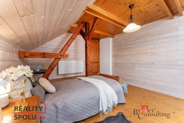 Prodej rodinného domu, Holice - Staré Holice, 1. máje, 122 m2