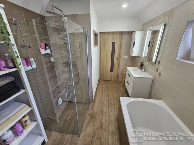 Prodej rodinného domu, Velká Bystřice, Na Letné, 195 m2