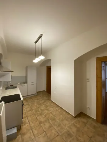 Pronájem bytu 2+1, Hradec Králové, Velké náměstí, 66 m2