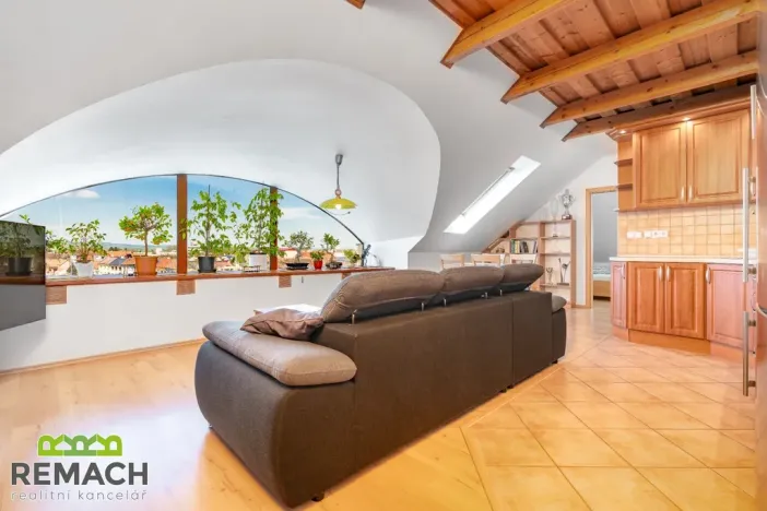 Pronájem bytu 2+kk, Staré Město, Hradišťská, 51 m2