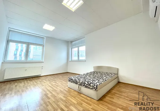 Pronájem bytu 2+kk, Olomouc - Hodolany, Březinova, 52 m2
