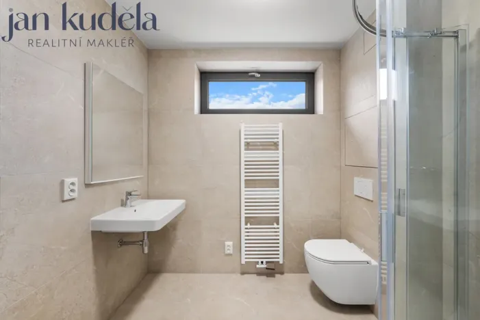 Pronájem bytu 1+kk, Brno, Líšeňská, 29 m2