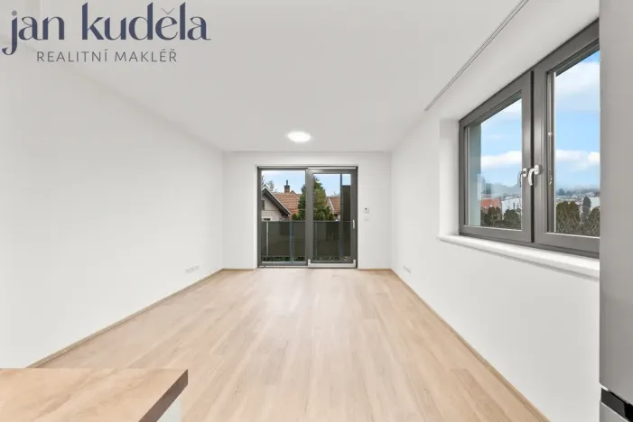 Pronájem bytu 1+kk, Brno, Líšeňská, 29 m2