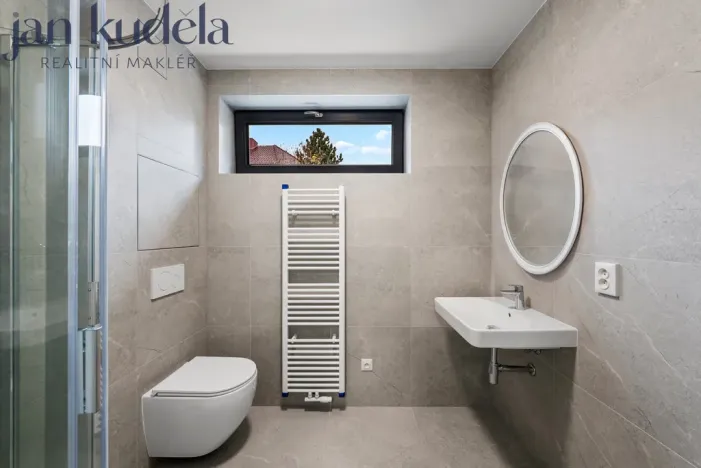 Pronájem bytu 1+kk, Brno, Líšeňská, 29 m2