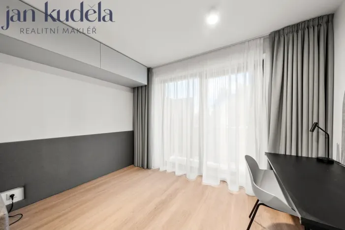 Pronájem bytu 1+kk, Brno, Líšeňská, 29 m2