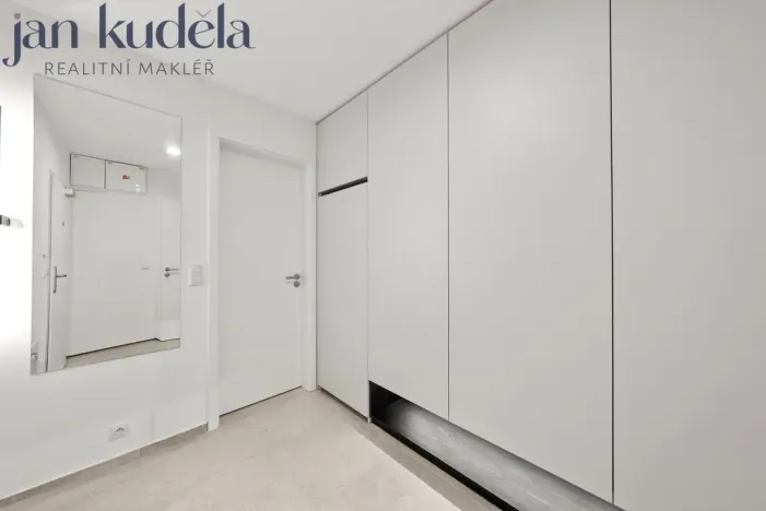 Pronájem bytu 1+kk, Brno, Líšeňská, 29 m2