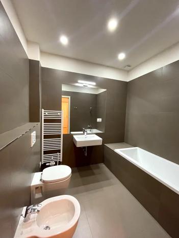 Pronájem bytu 2+kk, Praha - Karlín, Sokolovská, 98 m2