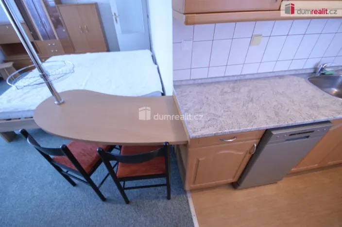 Pronájem bytu 1+kk, Praha - Stodůlky, Kodymova, 32 m2