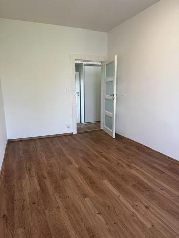 Pronájem bytu 2+kk, Praha - Strašnice, Na Třebešíně, 46 m2