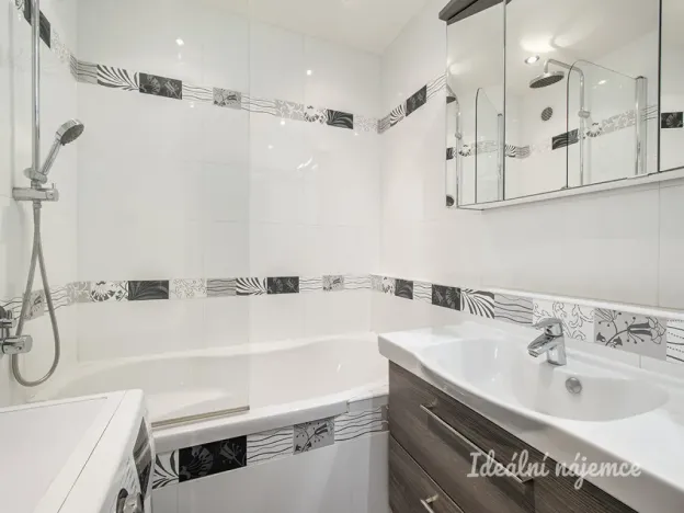 Pronájem bytu 3+1, Praha - Záběhlice, Dunická, 73 m2