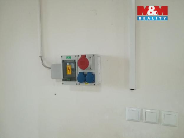 Pronájem komerční nemovitosti, Strančice, Průmyslová, 270 m2