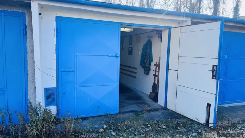 Prodej garáže, Hodonín, 17 m2