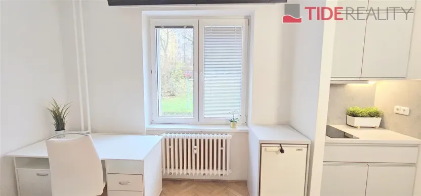 Prodej bytu 1+kk, Praha - Břevnov, Nad Kajetánkou, 25 m2