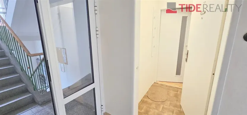 Prodej bytu 1+kk, Praha - Břevnov, Nad Kajetánkou, 25 m2