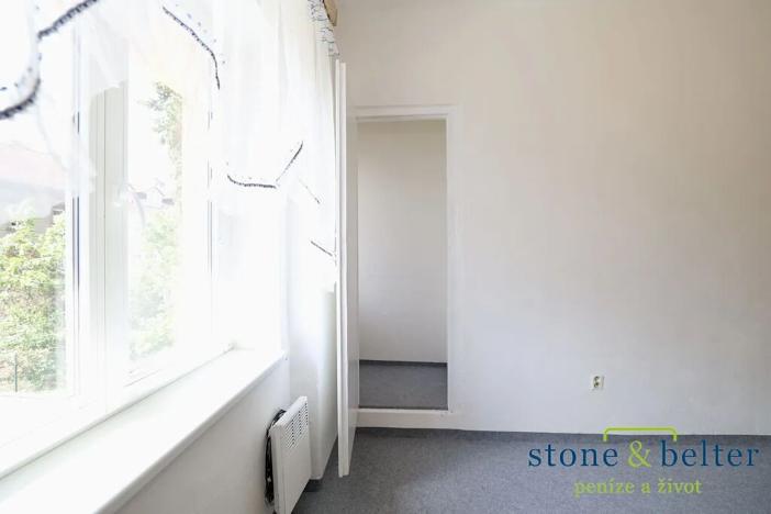 Pronájem bytu 1+kk, Praha - Smíchov, Holečkova, 25 m2