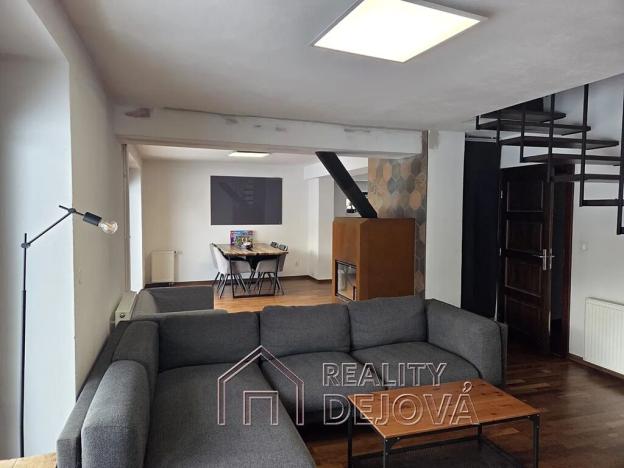 Prodej rodinného domu, Hrabyně, 180 m2