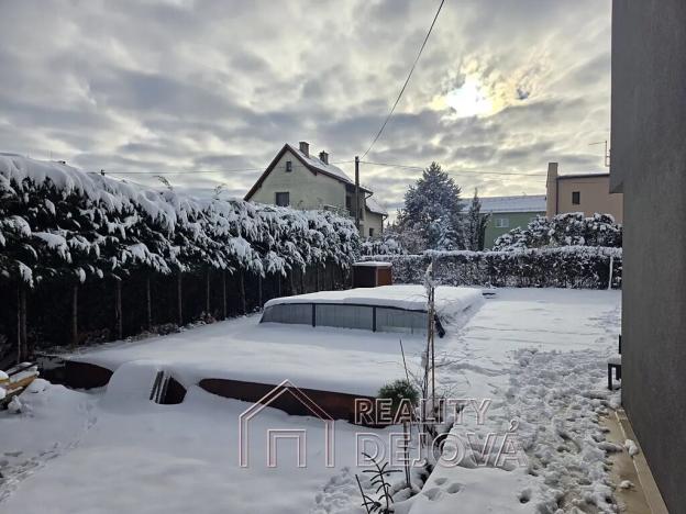 Prodej rodinného domu, Hrabyně, 180 m2