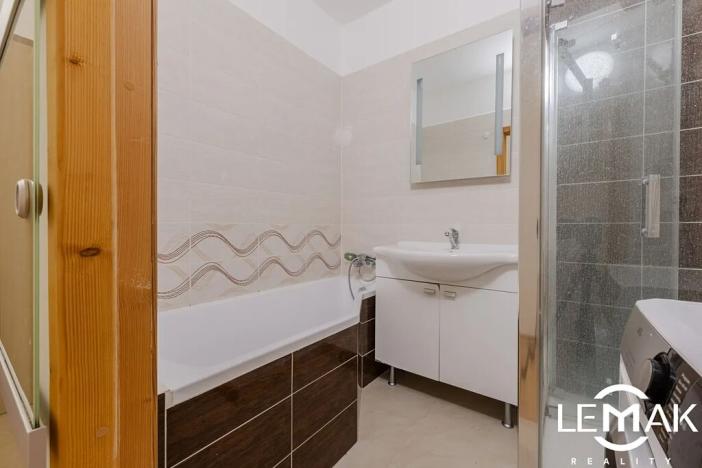 Prodej bytu 3+1, Velká Bystřice, Nádražní I, 68 m2